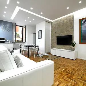 https://milazzo-apartment-rome.it-romehotels.com